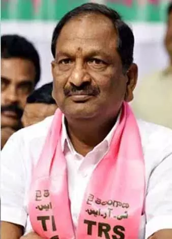 Koppula Eshwar ने कांग्रेस पर गरीब विरोधी इमारतों को गिराने का आरोप लगाया Koppula Eshwar ने कांग्रेस पर गरीब विरोधी इमारतों को गिराने का आरोप लगाया