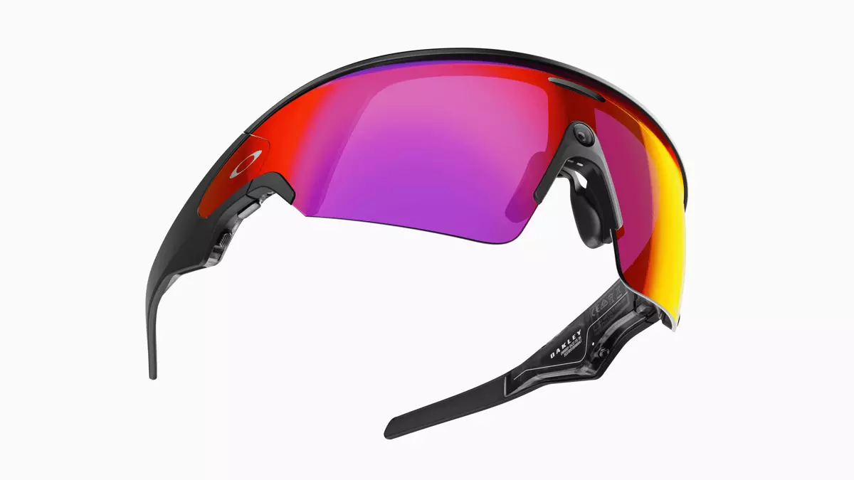 Oakley Meta Vanguard और Ray-Ban Meta Gen 2 की सेल शुरू Oakley Meta Vanguard और Ray-Ban Meta Gen 2 की सेल शुरू