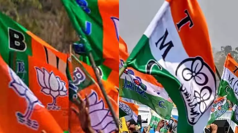 खस्ताहाल सड़कों की मरम्मत को लेकर Trinamool-BJP में टकराव खस्ताहाल सड़कों की मरम्मत को लेकर Trinamool-BJP में टकराव
