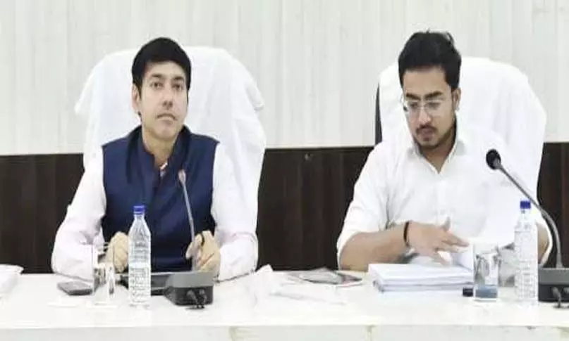 हर ब्लाक में प्रत्येक योजनाओं में पांच-पांच बेस्ट मॉडल कार्य करें सुनिश्चित: कलेक्टर हर ब्लाक में प्रत्येक योजनाओं में पांच-पांच बेस्ट मॉडल कार्य करें सुनिश्चित: कलेक्टर