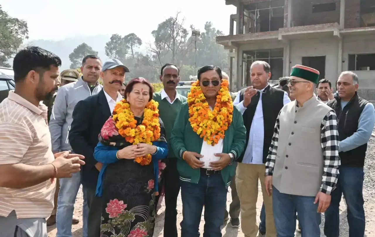 Nahan: डूंगीसेर इकाई का औचक निरीक्षण, व्यवस्थाओं की समीक्षा Nahan: डूंगीसेर इकाई का औचक निरीक्षण, व्यवस्थाओं की समीक्षा