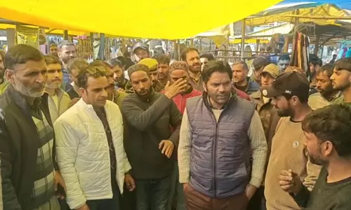 Jammu-Kashmir:चेकिंग अभियान जारी, दुकानदारों को सख्त निर्देश Jammu-Kashmir:चेकिंग अभियान जारी, दुकानदारों को सख्त निर्देश