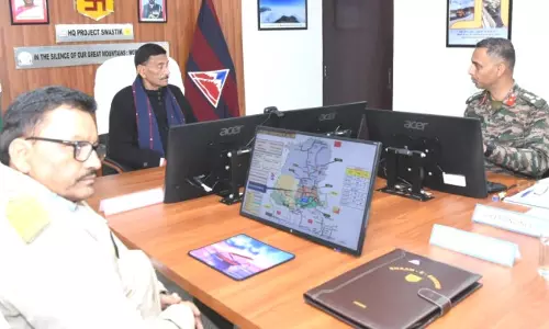 Sikkim: बीआरओ ने रक्षा राज्य मंत्री को सिक्किम में बुनियादी ढांचे के विकास पर जानकारी दी Sikkim: बीआरओ ने रक्षा राज्य मंत्री को सिक्किम में बुनियादी ढांचे के विकास पर जानकारी दी