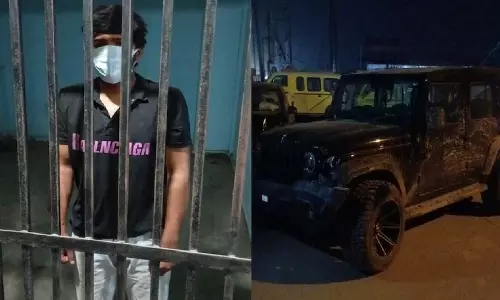 पेट्रोल पंप में थार वाले की गुंडई, डीजल के पैसे मांगने पर सेल्समैन को कुचलने की कोशिश की पेट्रोल पंप में थार वाले की गुंडई, डीजल के पैसे मांगने पर सेल्समैन को कुचलने की कोशिश की
