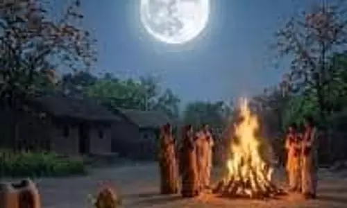 Holika Dahan 2026: चंद्र ग्रहण के बीच किस समय किया जाएगा होलिका दहन,जानें शुभ मुहूर्त और विधि