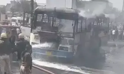 Jaipur: बस में आग लगने से मची अफरा-तफरी