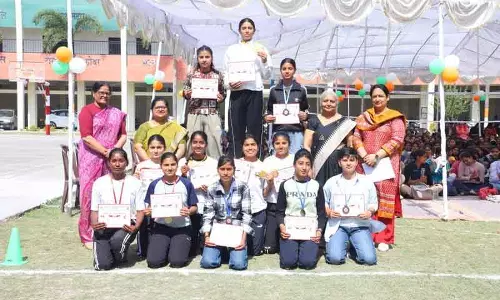 Kurukshetra दयानंद महिला महाविद्यालय में 41वीं सालाना स्पोर्ट्स मीट का समापन Kurukshetra दयानंद महिला महाविद्यालय में 41वीं सालाना स्पोर्ट्स मीट का समापन