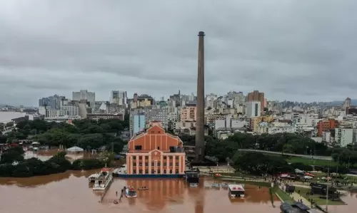 Brazil में भारी बारिश से मरने वालों की संख्या 68 हुई Brazil में भारी बारिश से मरने वालों की संख्या 68 हुई