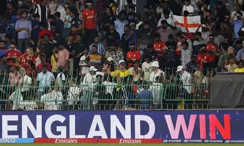 T20 World Cup 2026 : इंग्लैंड ने न्यूज़ीलैंड को 4 विकेट से हराया