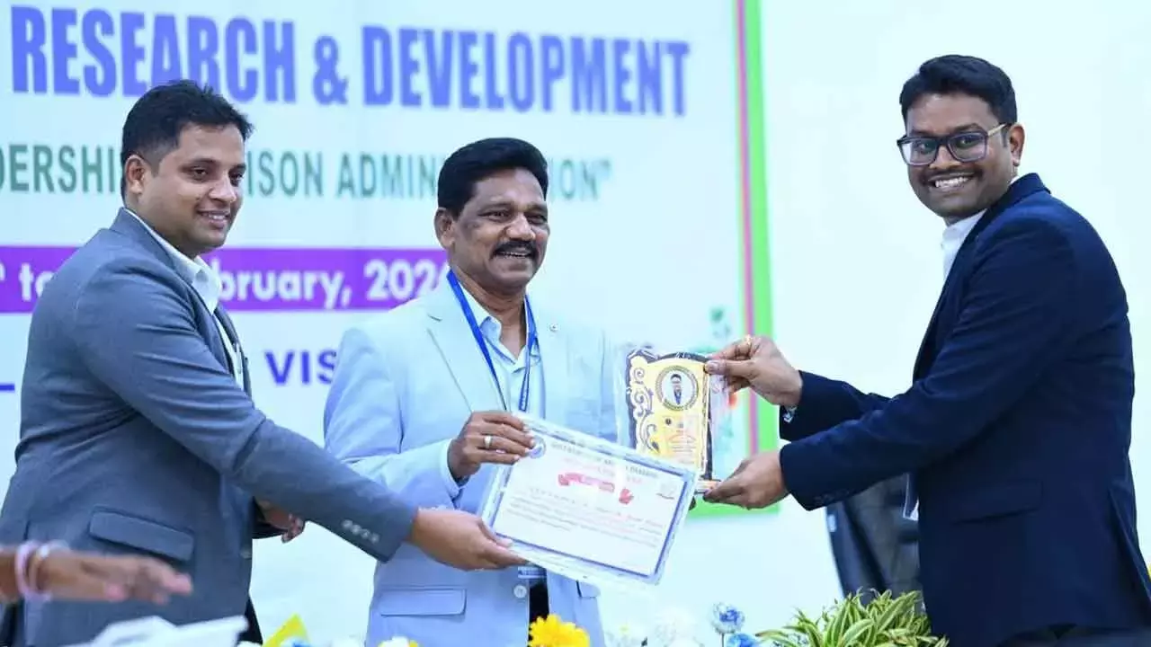 Andhra: ‘जेल प्रशासन में नेतृत्व’ पर प्रशिक्षण आयोजित Andhra: ‘जेल प्रशासन में नेतृत्व’ पर प्रशिक्षण आयोजित