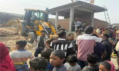 Dehradun: 15 अवैध निर्माण किए ध्वस्त, मचा हड़कंप Dehradun: 15 अवैध निर्माण किए ध्वस्त, मचा हड़कंप