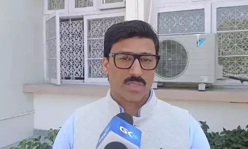 Srinagar परदेसी ने लाल चौक विधानसभा क्षेत्र के विकास कार्यों की समीक्षा की