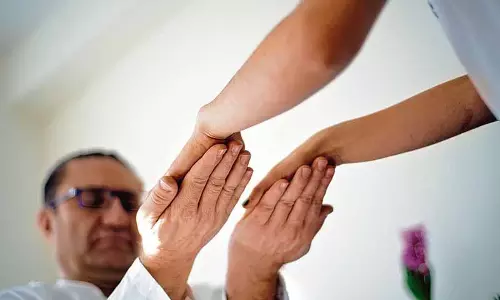 पंजाब में ‘जादुई इलाज’ के ज़रिए धोखाधड़ी से धर्मांतरण का आरोप लगाने वाली याचिका पर HC ने नोटिस जारी पंजाब में ‘जादुई इलाज’ के ज़रिए धोखाधड़ी से धर्मांतरण का आरोप लगाने वाली याचिका पर HC ने नोटिस जारी