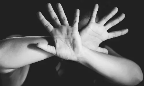 Kerala : बार में झड़प तीन घायल