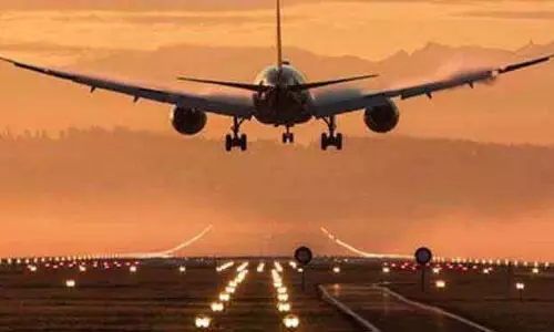 ईरान तनाव के बीच Air India और IndiGo ने मिडिल ईस्ट की उड़ानें रोकीं ईरान तनाव के बीच Air India और IndiGo ने मिडिल ईस्ट की उड़ानें रोकीं