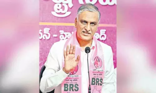पूर्व मंत्री हरीश राव ने Congress की पक्षपातपूर्ण नीति पर निशाना साधा