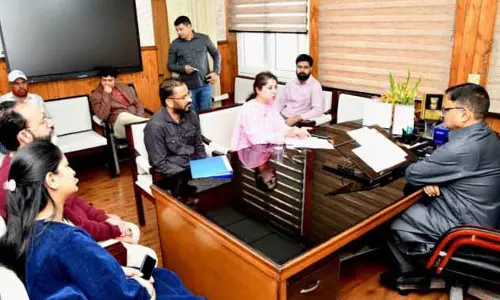 PDD के ग्रेजुएट इंजीनियर्स ने जावेद राणा से मुलाकात की, लंबे समय से लंबित मुद्दों के समाधान की मांग की PDD के ग्रेजुएट इंजीनियर्स ने जावेद राणा से मुलाकात की, लंबे समय से लंबित मुद्दों के समाधान की मांग की