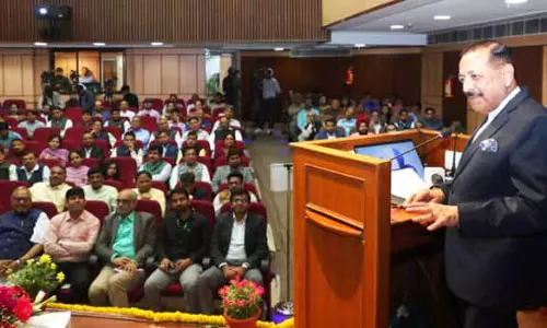 Dr. Jitendra ने स्टार्टअप्स और पेटेंट चाहने वालों की मदद के लिए ऑनलाइन ‘वेंचर आउटरीच इनिशिएटिव’ लॉन्च किया Dr. Jitendra ने स्टार्टअप्स और पेटेंट चाहने वालों की मदद के लिए ऑनलाइन ‘वेंचर आउटरीच इनिशिएटिव’ लॉन्च किया
