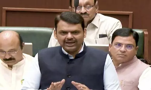 मुंबई-पुणे एक्सप्रेसवे पर जाम के मुद्दे पर चर्चा; CM फडणवीस ने जवाब दिया