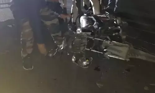 भीषण सड़क हादसा: कंटेनर-बाइक टक्कर में 27 वर्षीय युवक की मौके पर मौत