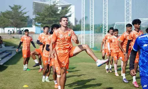 श्रीनिधि डेक्कन FC शनिवार को अपने IFL ओपनर में डायमंड हार्बर से भिड़ेगी श्रीनिधि डेक्कन FC शनिवार को अपने IFL ओपनर में डायमंड हार्बर से भिड़ेगी