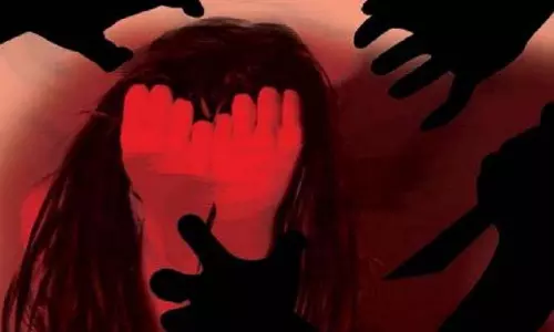 Boyfriend के शादी के वादे के जाल में फंसने के बाद लड़की पांचवीं मंजिल से गिरी