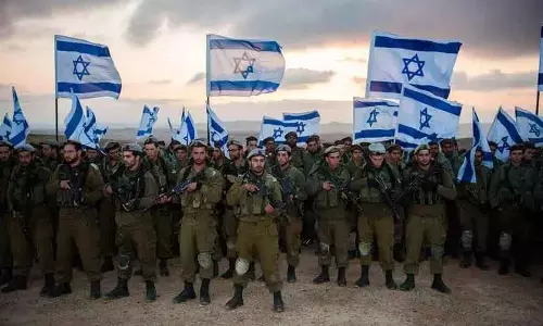 Israeli सेना ने ईरान के डिफेंस सिस्टम पर बड़ा हमला किया Israeli सेना ने ईरान के डिफेंस सिस्टम पर बड़ा हमला किया