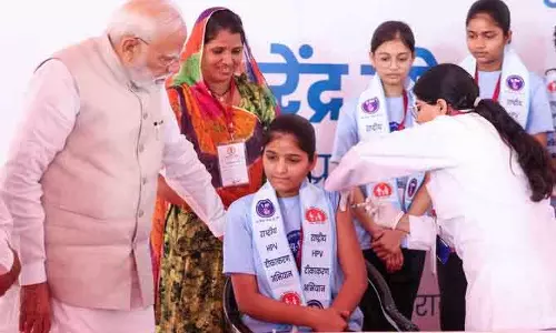 PM मोदी ने भारत में 14 साल की लड़कियों के लिए फ़्री HPV वैक्सीनेशन अभियान शुरू किया PM मोदी ने भारत में 14 साल की लड़कियों के लिए फ़्री HPV वैक्सीनेशन अभियान शुरू किया