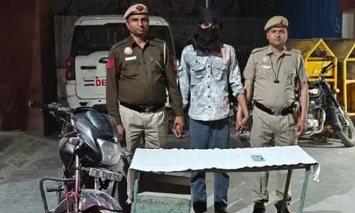 Police ने स्नैचिंग के मामले का किया खुलासा, दो बदमाशों को पकड़ा