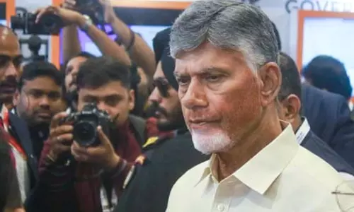 मुख्यमंत्री चंद्रबाबू नायडू ने Kakinada हादसे की समीक्षा की मुख्यमंत्री चंद्रबाबू नायडू ने Kakinada हादसे की समीक्षा की