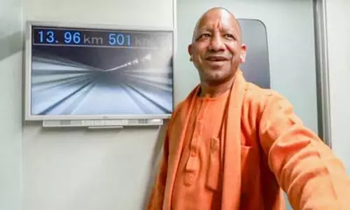 सिंगापुर और जापान दौरे में जीवंत कर्मयोग का उदाहरण बने CM Yogi सिंगापुर और जापान दौरे में जीवंत कर्मयोग का उदाहरण बने CM Yogi