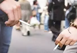 Bihar : सिगरेट के धुएं को लेकर दो समुदायों में झड़प,दो युवक घायल Bihar : सिगरेट के धुएं को लेकर दो समुदायों में झड़प,दो युवक घायल