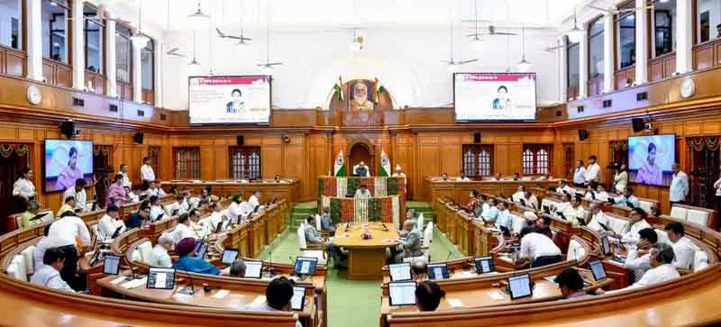 पंजाब के टॉप अधिकारी Delhi विधानसभा की समिति के सामने पेश पंजाब के टॉप अधिकारी Delhi विधानसभा की समिति के सामने पेश