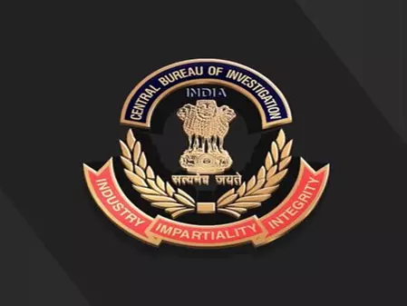 CBI ने ऑर्डनेंस फैक्ट्री सर्विस ऑफिसर के खिलाफ दर्ज किया केस CBI ने ऑर्डनेंस फैक्ट्री सर्विस ऑफिसर के खिलाफ दर्ज किया केस