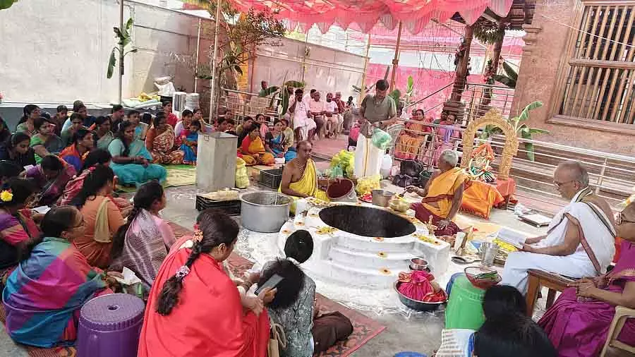 Karnataka : जिगनी हरगड्डे राजराजेश्वरी मंदिर की वर्षगाँठ Karnataka : जिगनी हरगड्डे राजराजेश्वरी मंदिर की वर्षगाँठ