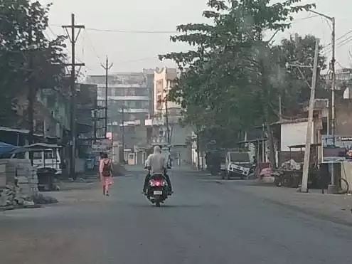 वीडियोग्राफर की सड़क हादसे में मौत, बेकाबू वाहन ने कुचला वीडियोग्राफर की सड़क हादसे में मौत, बेकाबू वाहन ने कुचला