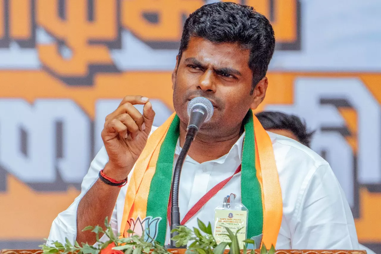 Annamalai ने निजी जिंदगी का राजनीति से जोड़ने से किया इनकार Annamalai ने निजी जिंदगी का राजनीति से जोड़ने से किया इनकार