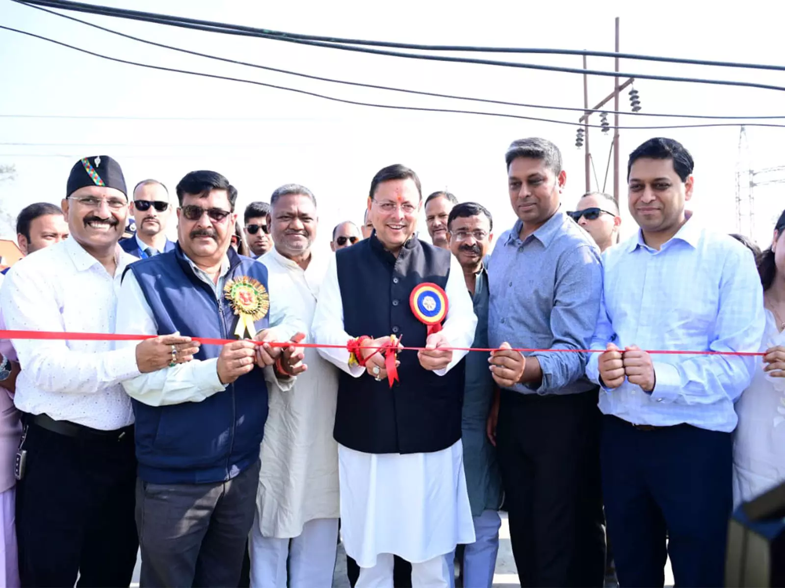 CM धामी ने खटीमा में ओपन जिम का उद्घाटन किया; युवाओं से एक्टिव लाइफस्टाइल अपनाने की अपील की CM धामी ने खटीमा में ओपन जिम का उद्घाटन किया; युवाओं से एक्टिव लाइफस्टाइल अपनाने की अपील की
