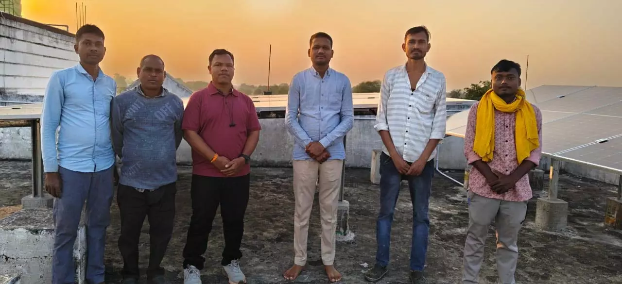 काशीराम बने ऊर्जादाता, 3 किलोवाट सोलर प्लांट से बिजली बिल शून्य काशीराम बने ऊर्जादाता, 3 किलोवाट सोलर प्लांट से बिजली बिल शून्य