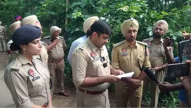 आतंकवादी रिंदा ने Nakodar बेकरी पर ग्रेनेड हमले के लिए 2 लाख रुपये देने का वादा किया था आतंकवादी रिंदा ने Nakodar बेकरी पर ग्रेनेड हमले के लिए 2 लाख रुपये देने का वादा किया था