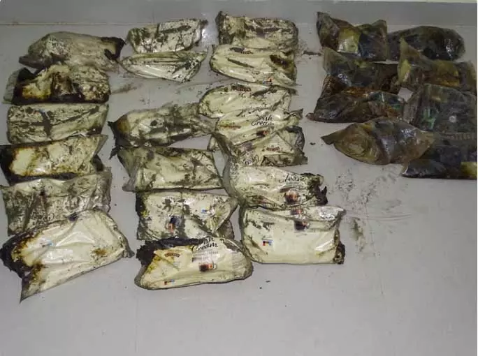 अंतरराष्ट्रीय ड्रग रैकेट का भंडाफोड़, 2.81 करोड़ की चरस जब्त, चार गिरफ्तार अंतरराष्ट्रीय ड्रग रैकेट का भंडाफोड़, 2.81 करोड़ की चरस जब्त, चार गिरफ्तार