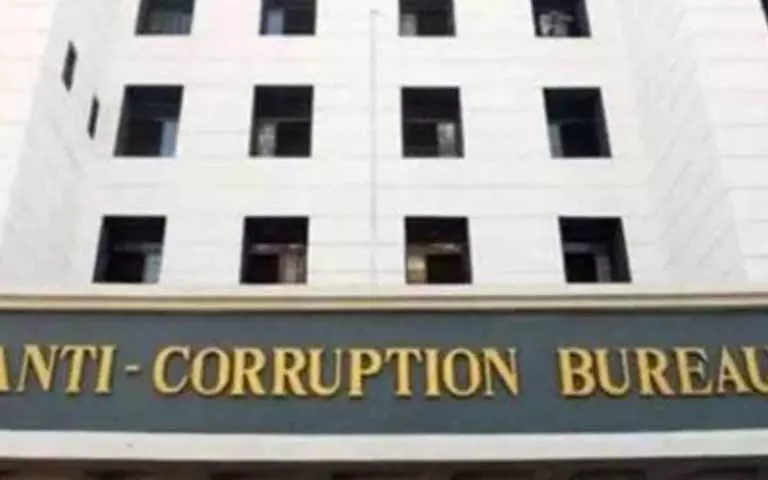 तत्कालीन EO MC कुपवाड़ा, तत्कालीन खिलाफवारजी इंस्पेक्टर समेत 3 के खिलाफ ACB ने चार्जशीट दाखिल की तत्कालीन EO MC कुपवाड़ा, तत्कालीन खिलाफवारजी इंस्पेक्टर समेत 3 के खिलाफ ACB ने चार्जशीट दाखिल की