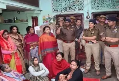 Farrukhabad: कायमगंज में 24 घंटे में तीन हत्याएं, पुलिस ने शुरू की जांच Farrukhabad: कायमगंज में 24 घंटे में तीन हत्याएं, पुलिस ने शुरू की जांच