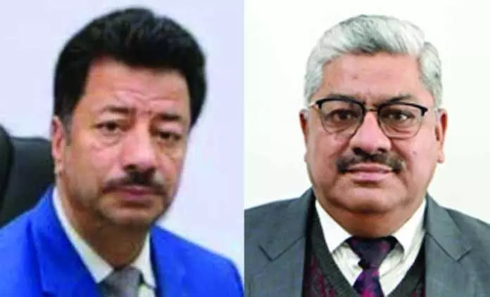 J&K बैंक ने दो जनरल मैनेजरों को विदाई दी J&K बैंक ने दो जनरल मैनेजरों को विदाई दी
