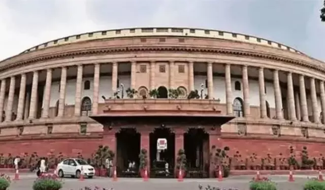 Odisha: 18 सरप्लस वोट और सस्पेंड MLA ; 4 राज्यसभा सीटों के पीछे का सीक्रेट मैथ Odisha: 18 सरप्लस वोट और सस्पेंड MLA ; 4 राज्यसभा सीटों के पीछे का सीक्रेट मैथ