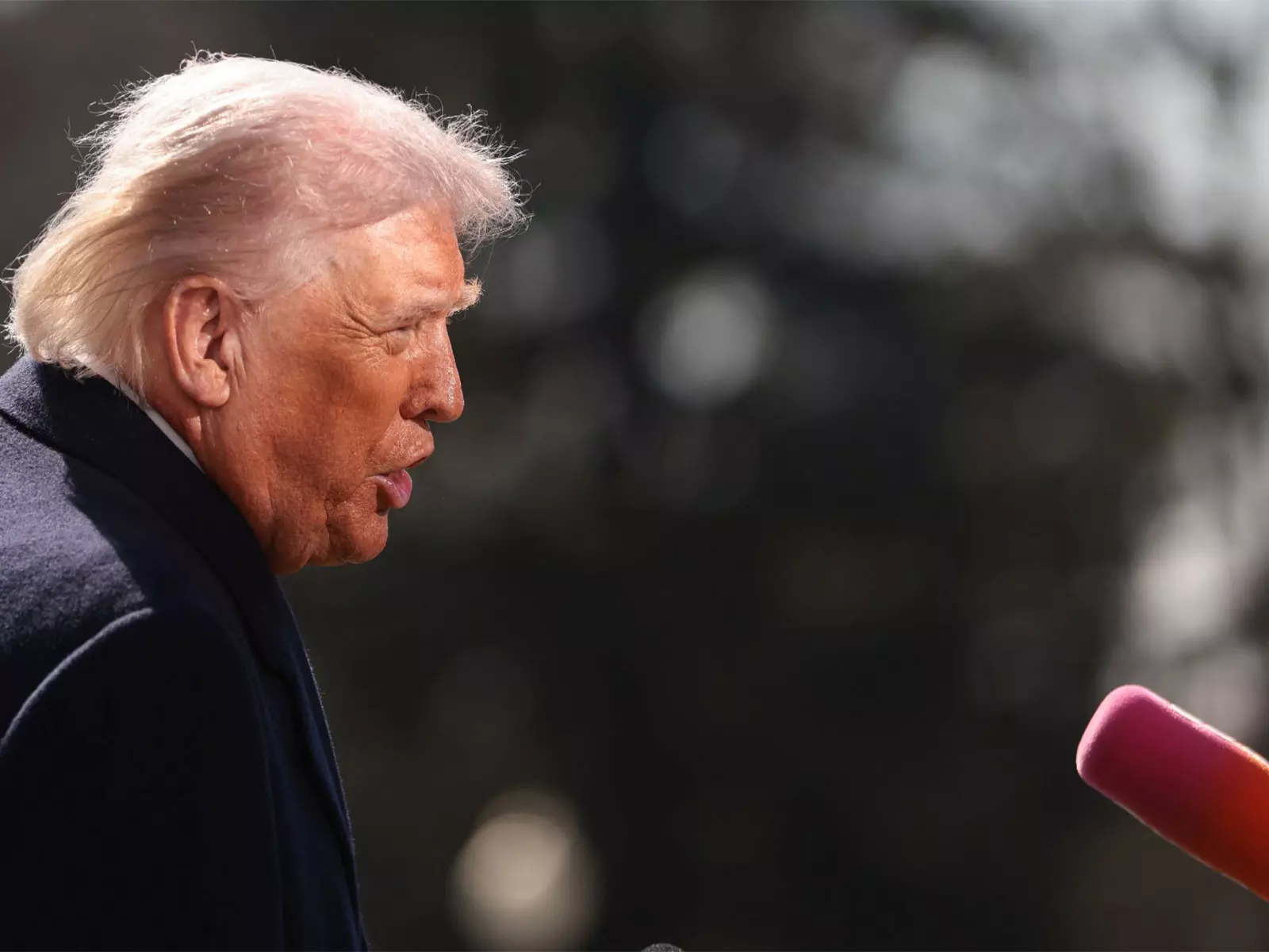 Trump ने सुप्रीम कोर्ट के टैरिफ के फैसले पर चिंता जताई, पूछा कि क्या दोबारा सुनवाई मुमकिन Trump ने सुप्रीम कोर्ट के टैरिफ के फैसले पर चिंता जताई, पूछा कि क्या दोबारा सुनवाई मुमकिन