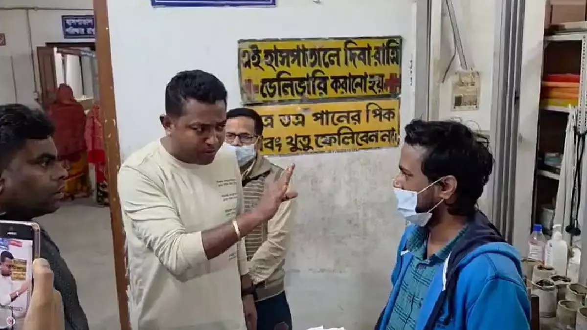 Doctor की कथित गलती के बाद सरकारी अस्पताल को विरोध का सामना करना पड़ा Doctor की कथित गलती के बाद सरकारी अस्पताल को विरोध का सामना करना पड़ा