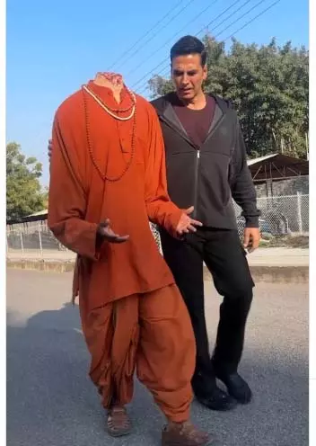 अपकमिंग फिल्म भूत बंगला के प्रमोशन में जुटे Akshay Kumar अपकमिंग फिल्म भूत बंगला के प्रमोशन में जुटे Akshay Kumar