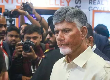 मुख्यमंत्री चंद्रबाबू नायडू ने Kakinada हादसे की समीक्षा की मुख्यमंत्री चंद्रबाबू नायडू ने Kakinada हादसे की समीक्षा की