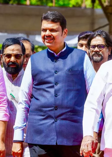 अवैध Bangladeshi घुसपैठ पर सख्ती, 2025 में 2376 नागरिक डिपोर्ट अवैध Bangladeshi घुसपैठ पर सख्ती, 2025 में 2376 नागरिक डिपोर्ट